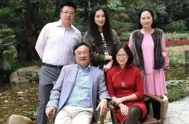 任正非的第二任妻子姚凌，比任正非小30岁，曾是他的得力秘书