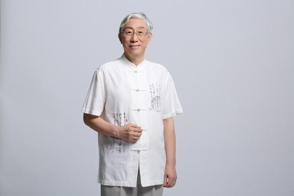 他曾捧红陈思思、杨钰莹，这位古稀音乐家的演唱会大咖云集