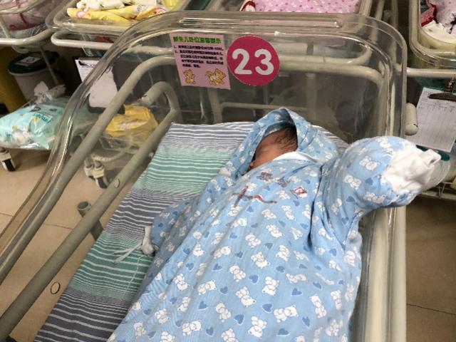 一大批“猪”宝宝来袭！大年初一，广州妇儿10小时诞生19萌娃
