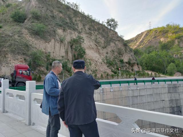 绥德辛店石合（佛）铺村行