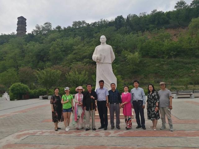 鹤鸣：山路弯弯追晨耕，神游大唐小镇