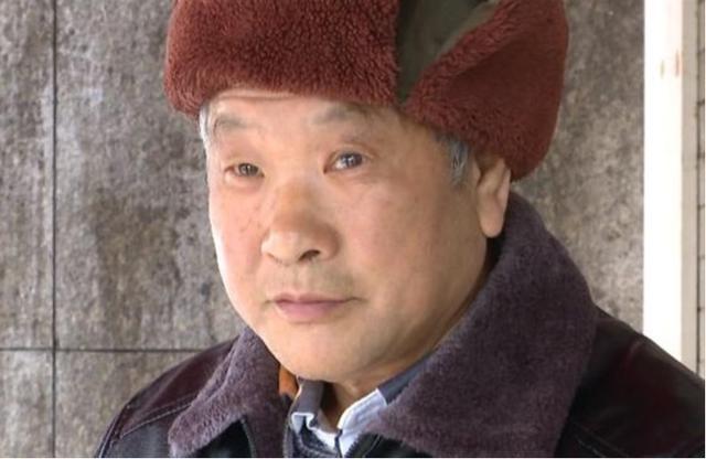 杭州一聋哑老人拾荒12年后被工程队收留，6年后多人前来认亲