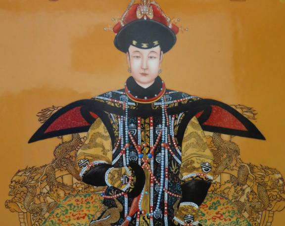 大清皇后的白月光：15岁嫁给乾隆，四次怀上龙胎，让乾隆挂念51年