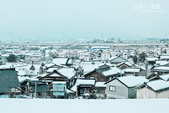 《楚辞》起名：巧越鲁班、一表人才的男宝宝名字