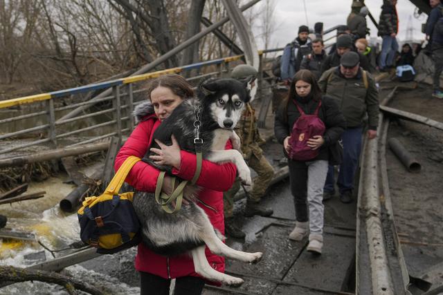 “婴儿送礼会第二天被战火吵醒”乌克兰难民孕妇投奔纽约旧友