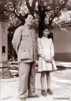 毛泽东和贺子珍女儿为何姓李，而不姓毛