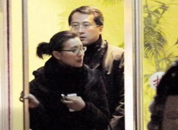 “万人迷”陈好复出，巅峰时期嫁二婚老公，这几年她经历了什么？