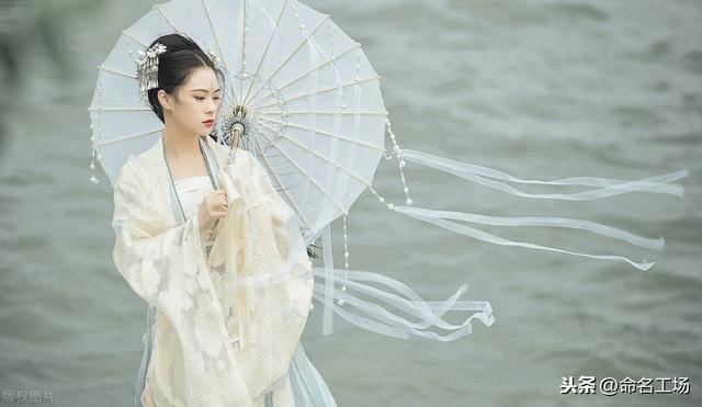 12个潇潇雨歇 瓣瓣花飞的女孩名 揽一份诗意 沐点滴尘世烟火