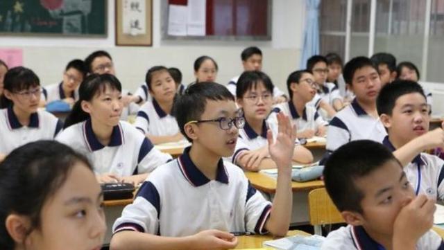 “梓豪”成2021年爆款名字，名字同音不同意，学生傻傻分不清