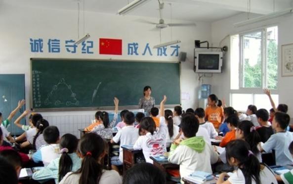 “梓豪”成2021年爆款名字，名字同音不同意，学生傻傻分不清