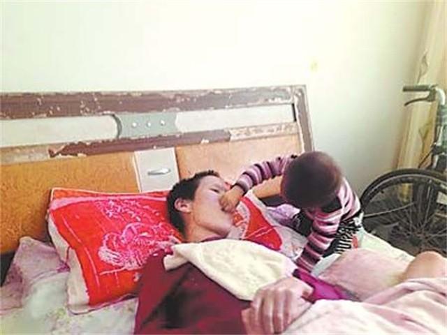 2010年一江苏女子车祸成植物人，昏迷中发现怀孕，生下儿子被唤醒