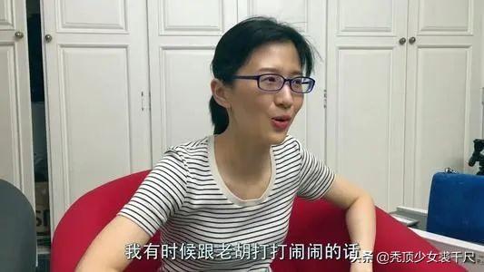 只因孩子随父姓papi酱被骂，这锅独立女性不背