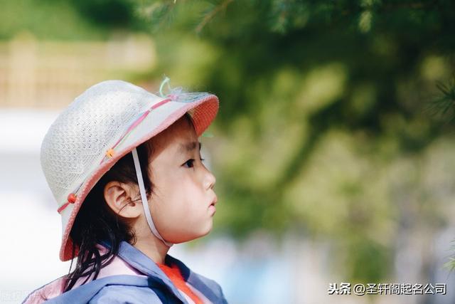 谦虚、博学、才华横溢的宝宝名字推荐