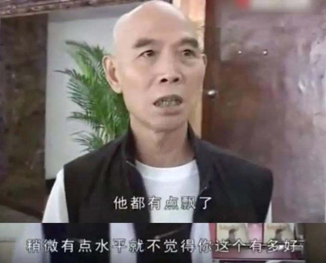 知名男星当众下跪，被谢娜捧红，成为综艺顶流的他，到底有惨？