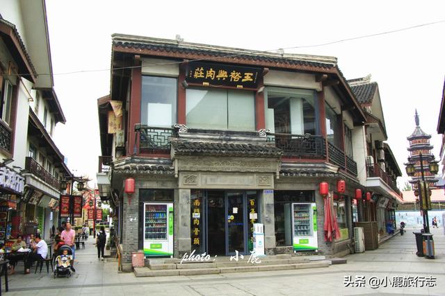 江苏超火的4A级商业街：有免费千年古寺，4个小笼包12元