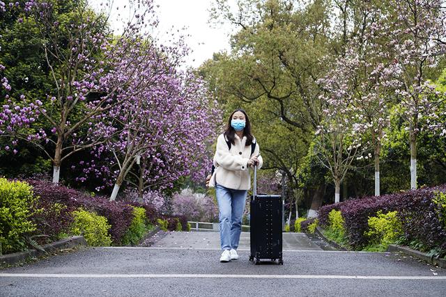 自嘲“大学牲”，校园消极生活的解药是什么？