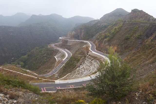 房山的这条路，串联了一季秋色