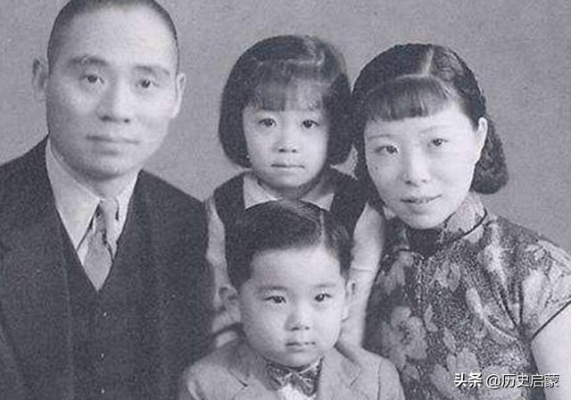 前军统特工，在香港生下儿子成龙，教育他不要忘回安徽老家寻根