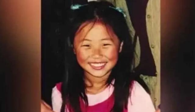 1994年美国妇女收养一中国弃婴，24年后哈佛毕业，回国寻亲生父母