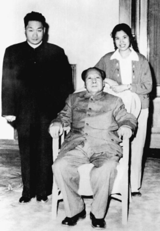 62年毛岸青回京工作，闲聊中毛泽东问：知道你和杨茂之什么关系吗