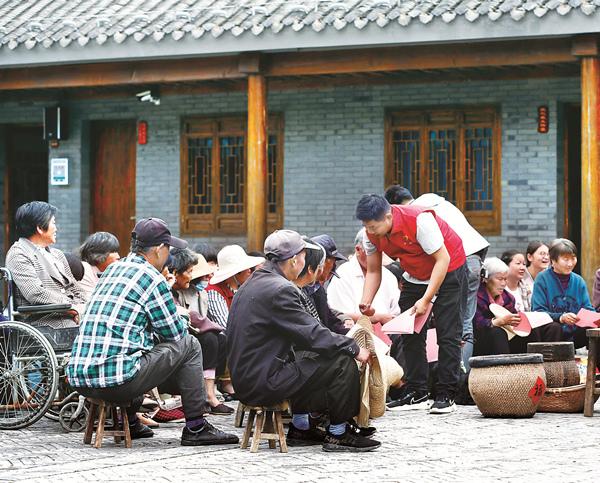 体现人民意志 保障人民权益 激发人民创造对话中国人民大学习近平新时代中国特色社会主义思想研究院副院长陶文昭