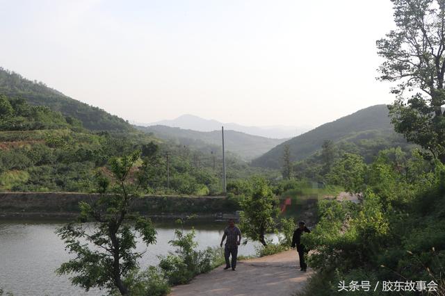 一支毛姓人从莱州迁到栖霞，定居在这个世外桃源般的山村