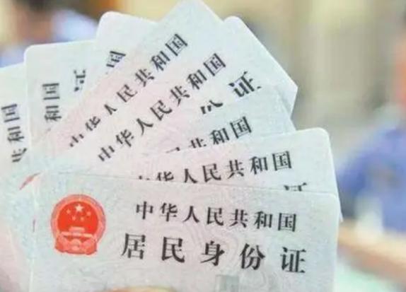 爸爸姓“龚”，给儿子起了这名字，每次老师点名都像“吐槽大会”