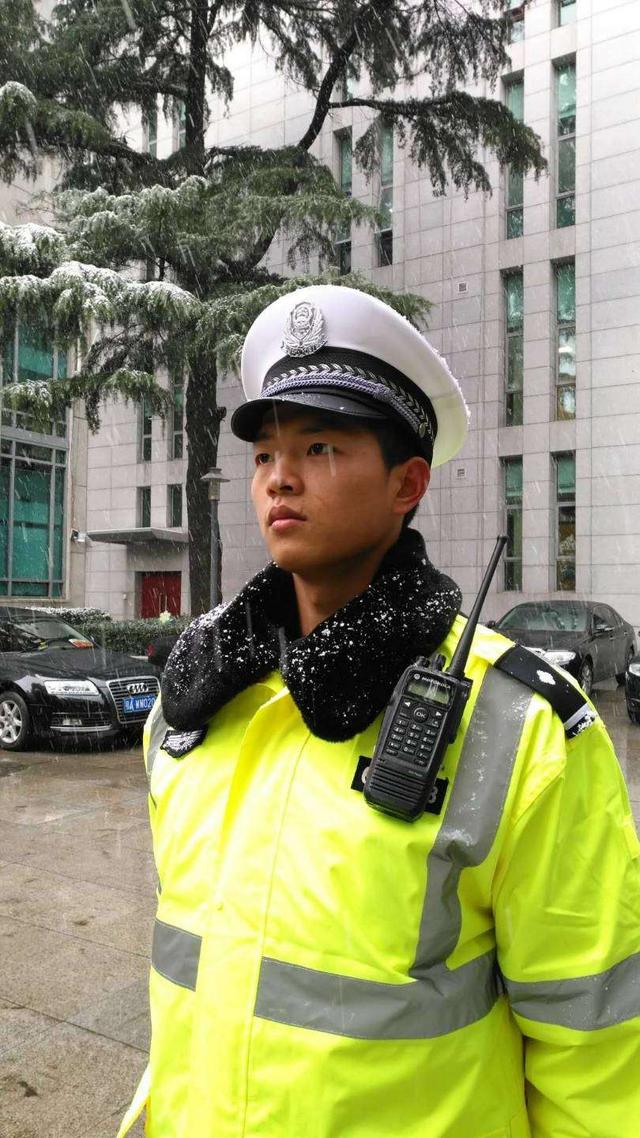 回顾2020 展望2021 武汉交警以平安畅通开启新年之旅