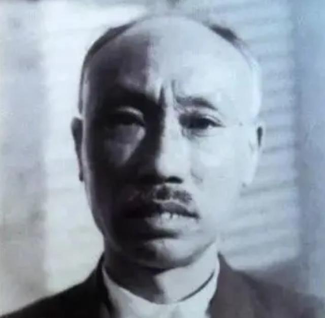 1942年，陈独秀临终前，叮嘱妻子：你可从速改嫁，但有一事要切记