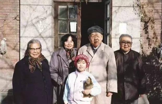 北京才女：从教76年，捐款3658万，丈夫去世后直言从未体验过爱情