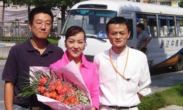 在中国红极一时的10位日本女星，多人情史复杂，有人69岁至今未婚