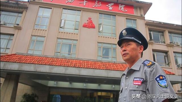 儿子刚出生就被送人，23年后副部级的母亲找到他：当个农民挺好