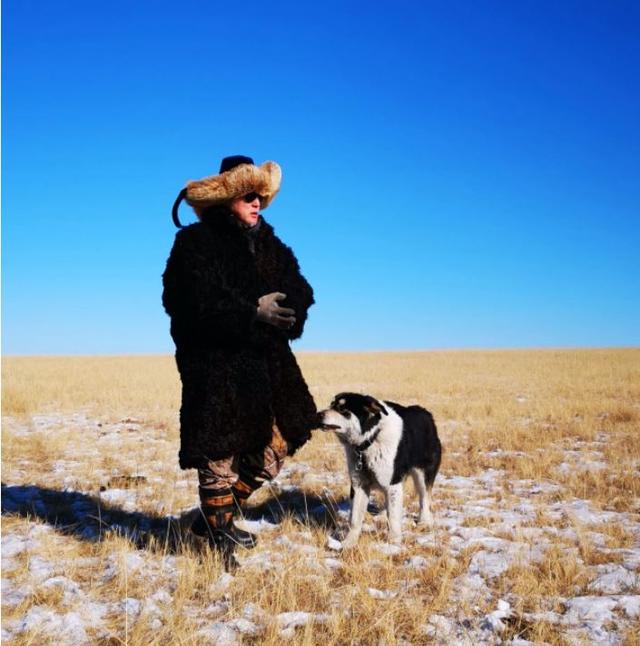 600多个日夜跟踪拍摄蒙古牧羊犬，身高超1米9的壮汉把柔情献给草原