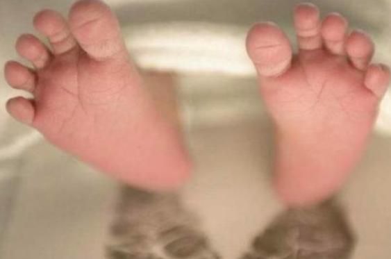 医院为什么在宝宝出生时留脚印？这3大原因，父母早知早受益