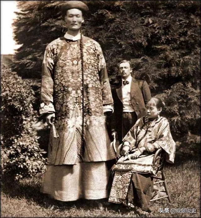 清朝第一“巨人”詹世钗，身高3.19米娶英国妻子，如今子女现状如何？
