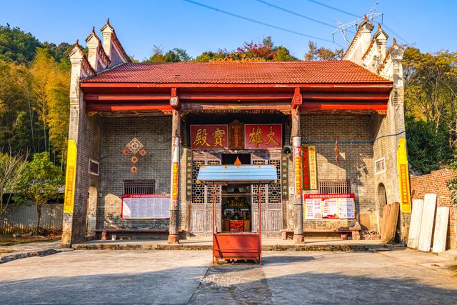 湖南有一座千年古寺，疑似史上最寒酸的“皇家寺院”，但鲜为人知