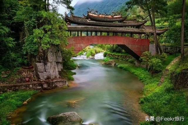 浙江有个名不见经传的小村落，夏天却可以美得不输九寨沟