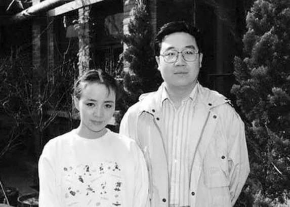 宋丹丹英达离婚25年后，俩儿子现状曝光：一个出战冬奥，一个被嘲“啃老”