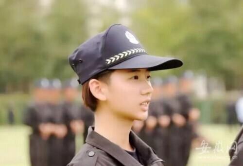 “我穿上警服一定比您帅！”安徽一烈士的女儿致信爸爸