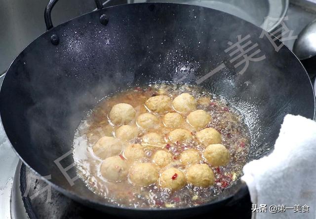 分享5种肉丸子做法，寓意团团圆圆，年前多做一些，春节不用忙