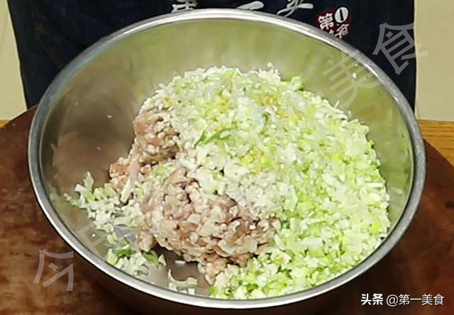 分享5种肉丸子做法，寓意团团圆圆，年前多做一些，春节不用忙