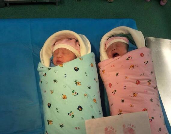 山东第一批“20后”宝宝来了！双胞胎、八斤女娃……多家医院迎小萌宝