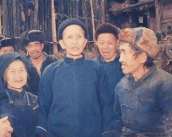 1953年，贵州美女匪首落网，北京毛主席写信：不能杀！要无罪释放