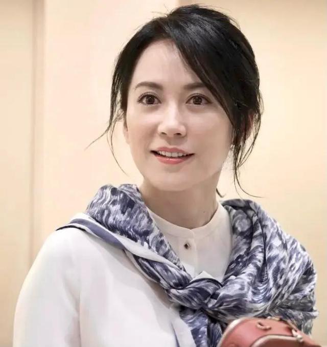 被名字“拖累”的8位女星，明明花容月貌，名字却非常的汉子