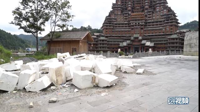 从贫困县到“猎奇景区”，负债累累的独山县火了