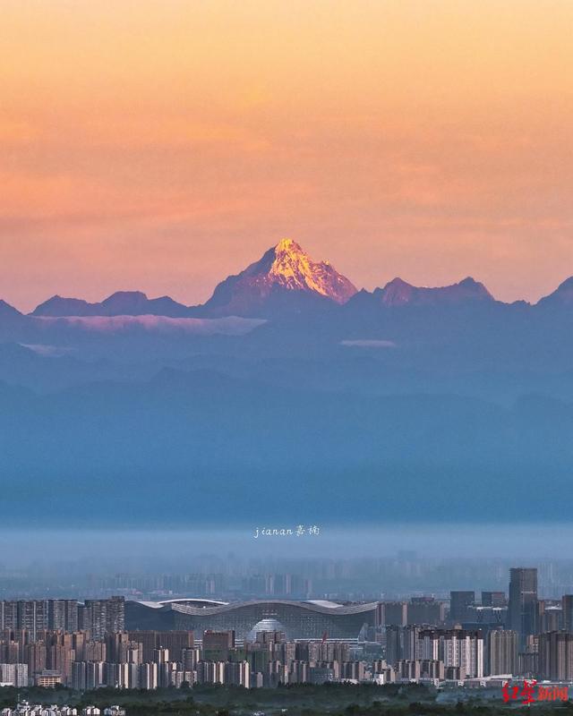 今天，成都雪山再刷屏！雪山爱好者：有人守了一夜，有人直播“追山”