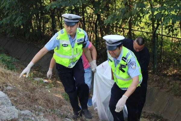 这一幕，太痛了……送别范清然