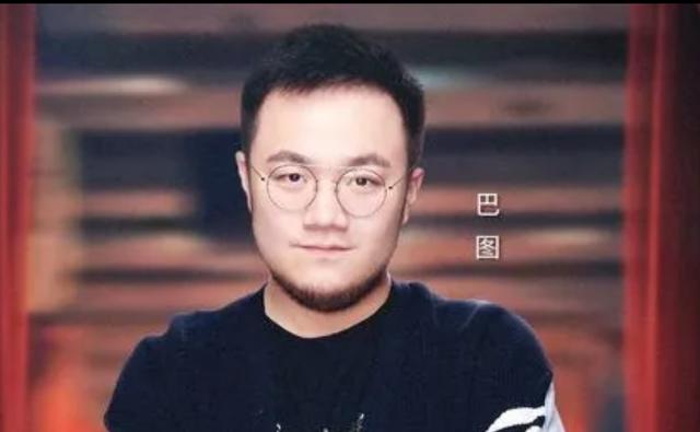 同父不同命：英如镝掌上明珠为国争光，巴图弃之如履生活平凡