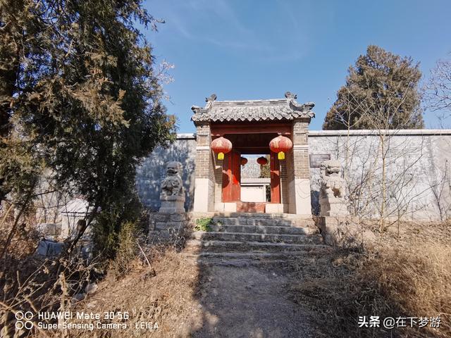 再访长清永平村，终于登顶“神山”，观赏到800年前建造的玉皇庙