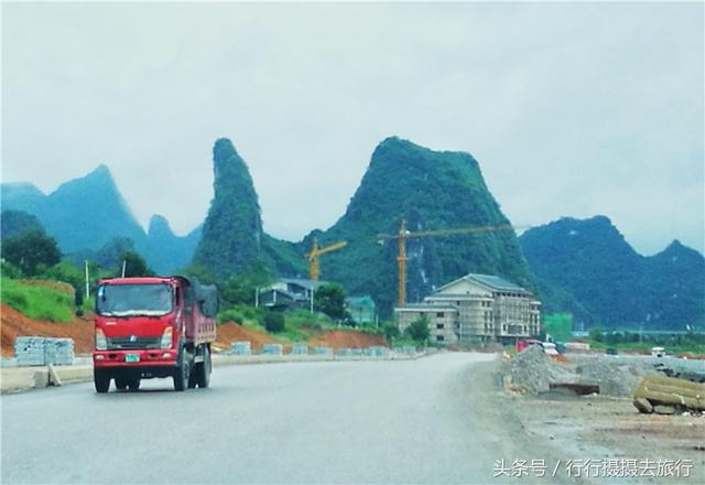 这个周末，我去了阳朔的壮族古民居群，还去爬了阳朔兴坪的乌龟山